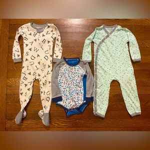 Burt’s Bees Baby Cotton Pajamas and Onesie Lot Size 18 Months